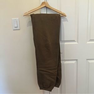 Fear of God Essentials Sweatpants in Wood